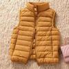 Gilet Leggero da Donna con Collo Alto per Autunno/Inverno Giacca Minimalista Monocolore