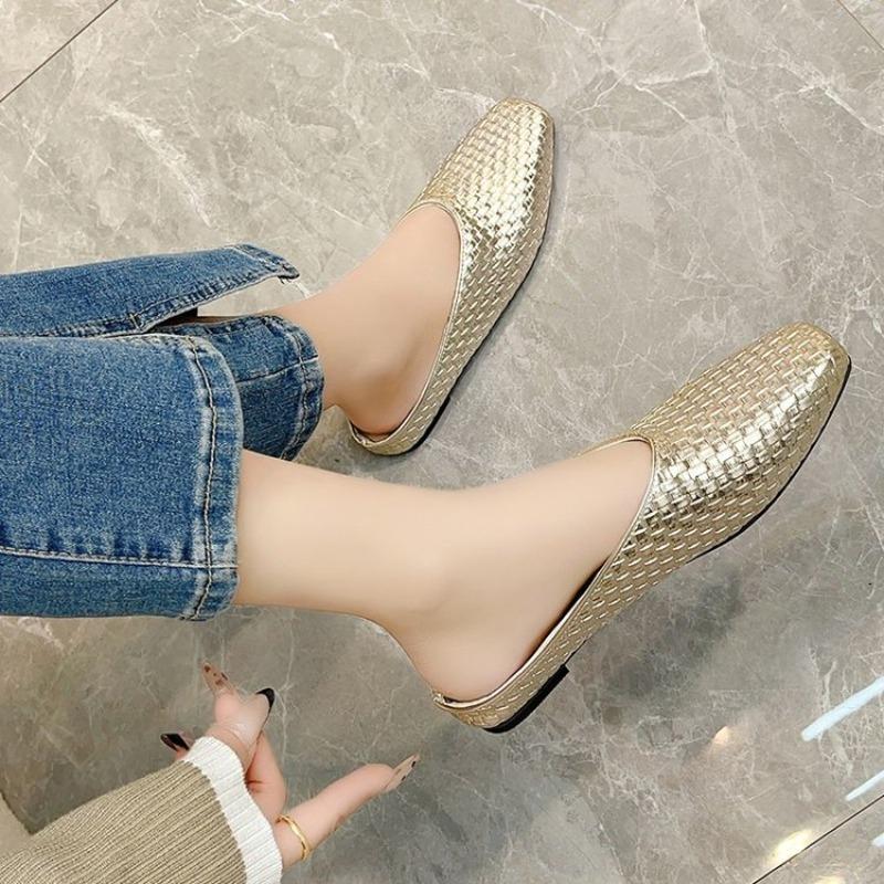 Fashion 2025 New Pointed V Women Pumps Autumn Chunky Mid-heels Fashion Patent Leather Snakeskin Grainlady Shoes Trend Versatile Pumps