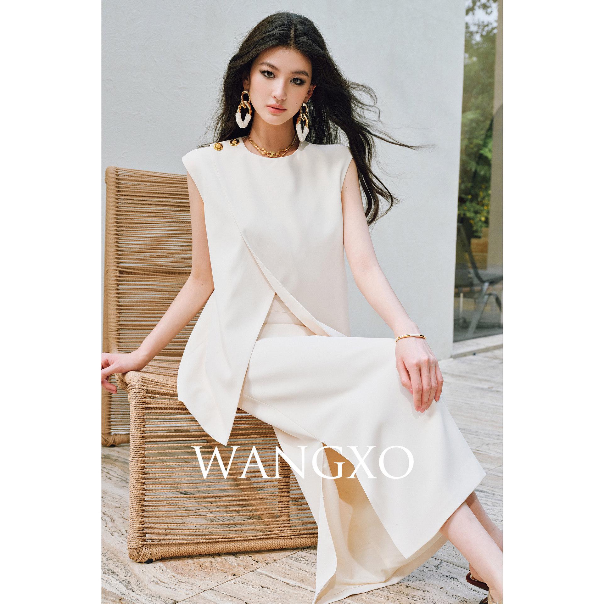 

WANGXO | Elegant Twisted Drape Vest & Slit Skirt Set L