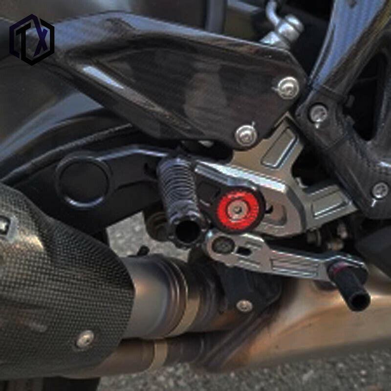 Carbon Fiber Raised Footpegs for BMW S1000RR (2015-2018) Modification Parts