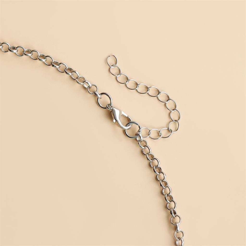 Alloy Gothic Bird Skull Necklace Exquisite Pendant Necklace Alloy Texture for Individualistic and Artistic Expression