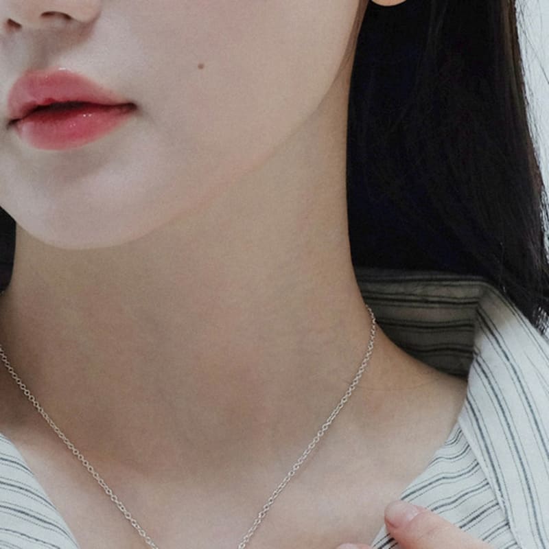 oooho 4mm Cubic Earrings