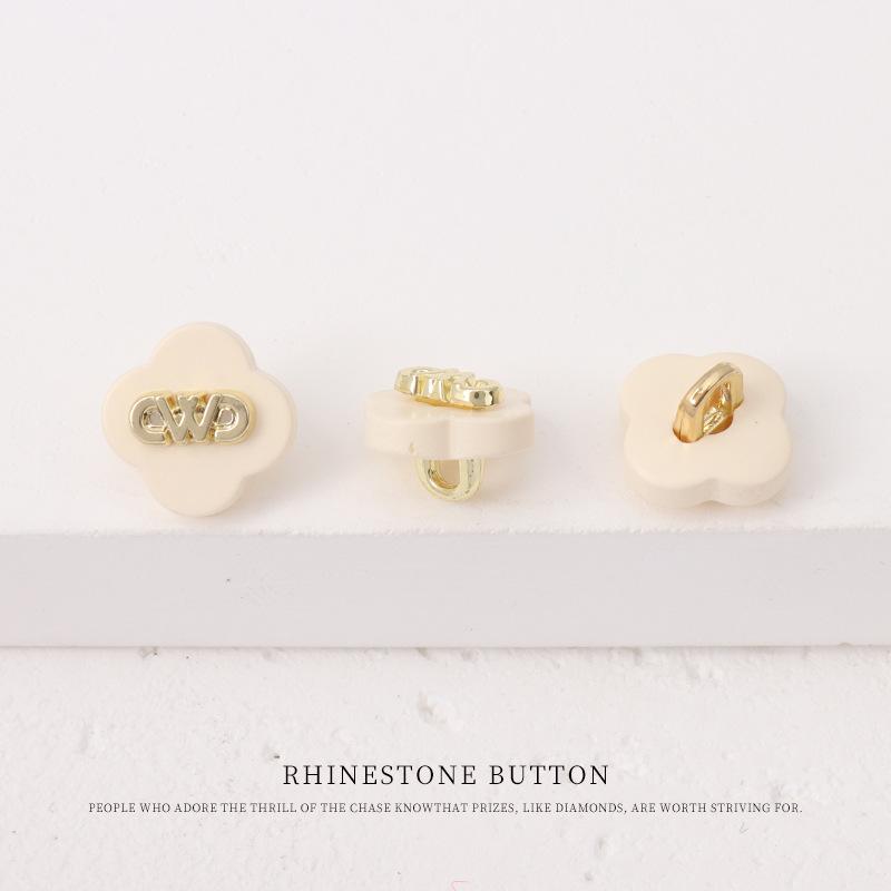 

5pcs Metal Resin Flower Double Button High-End Women S Shirt Dress Button Cardigan Sweater Colored Button Diagonal 11mm Off-white