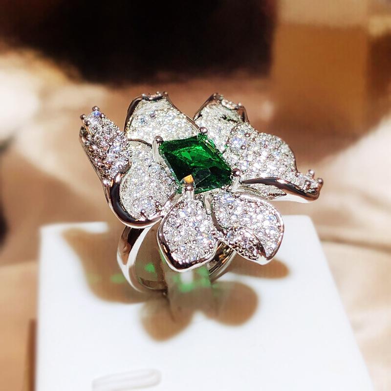 New Fashion Silver Big Flowers Green Zircon Sterling Silver Ring for Female Party Birthday Wedding Gift