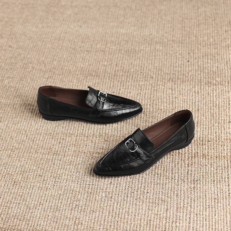 Krazing Pot Sheepskin Round Toe Low Heels Summer Shoes Big Size 42 Retro Fashion Metal Buckle Women Deep Mouth Pumps
