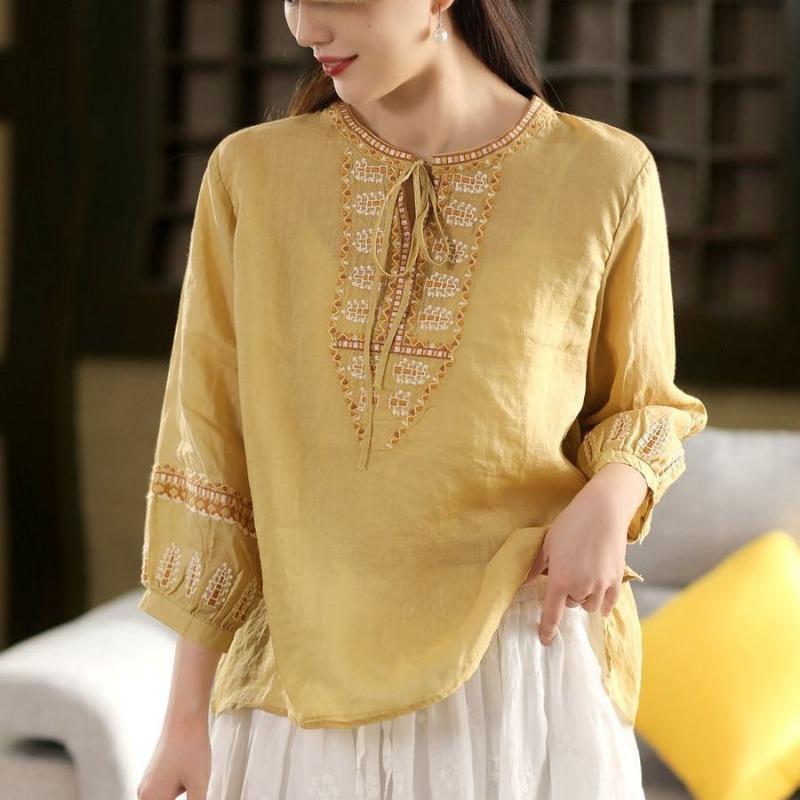 Cotton and Linen Top Women's Summer Embroidered Literary Retro Cotton and Linen Shirt Pullover Three-quarter Sleeve