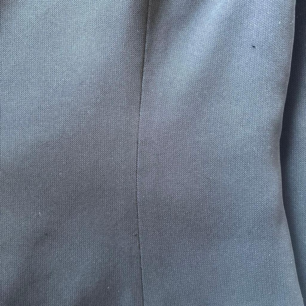 [GEBRAUCHT] YOASOBI Kleid mit eckigem Ausschnitt und Schlitz, 9M, Wunderschön