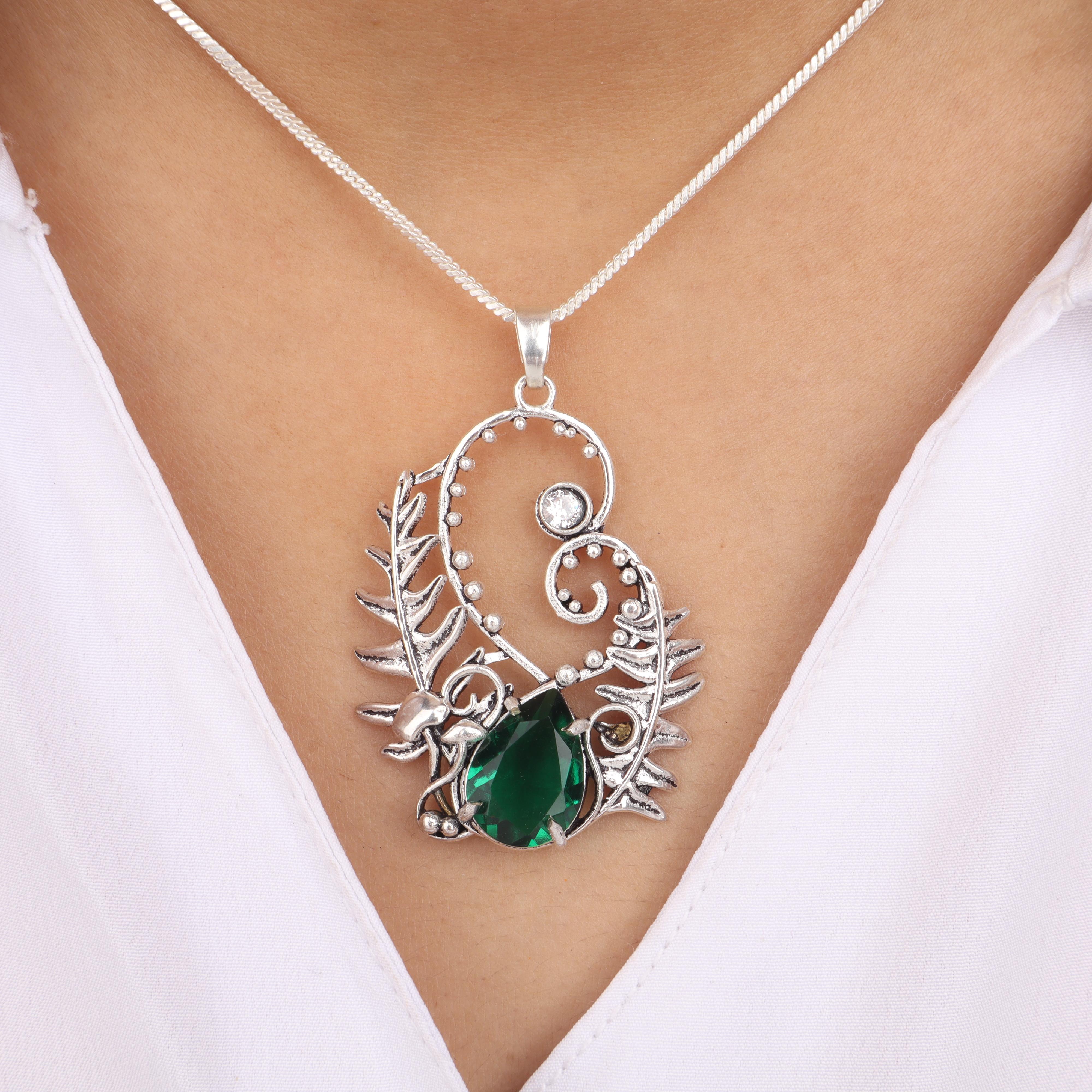 

Хромовый диопсид Драгоценный камень 925 Стерлинговое серебро Вечерняя подвеска 1,8 Женские украшения CP-42-3