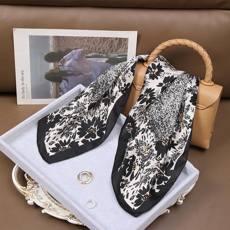 70*70 Dark Green Horse Print Square Scarf Vintage Cartoon Imitation Silk Neck Scarf Bandana Classic Head Wrap Hair Accessories