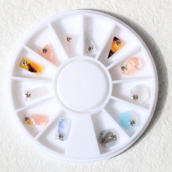 Bijuterii rafinate pentru unghii Formă creativă minunată și atractivă