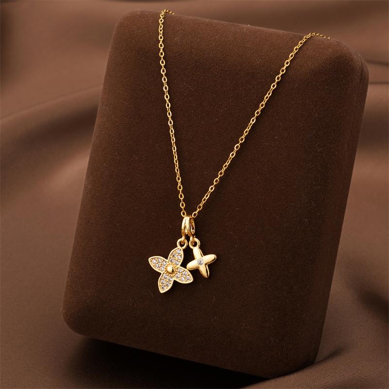 Fashion Micro-Set Four-Leaf Clover Double Pendant Titanium Steel Necklace for Women Gold Plated Non-Fading Ladies Clavicle Chain