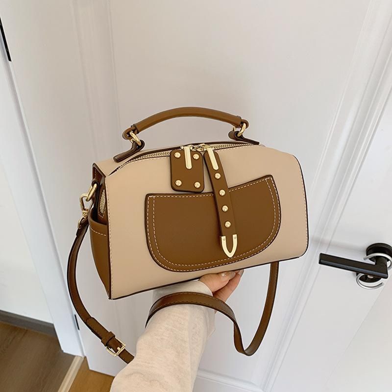 Bag Women's New Shoulder Messenger Bag Versatile Portable Small Square Bag