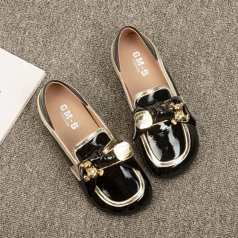 Flats Shoes for Women Low Heel Elegant Woman Footwear Flat Black Normal Leather Casual Round Toe Trend Y2k Luxury Brand Popular