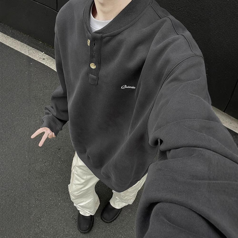 Sweater Men Wear Long-sleeved T-shirts In Winter Plus Velvet Sweaters In Autumn and Winter.