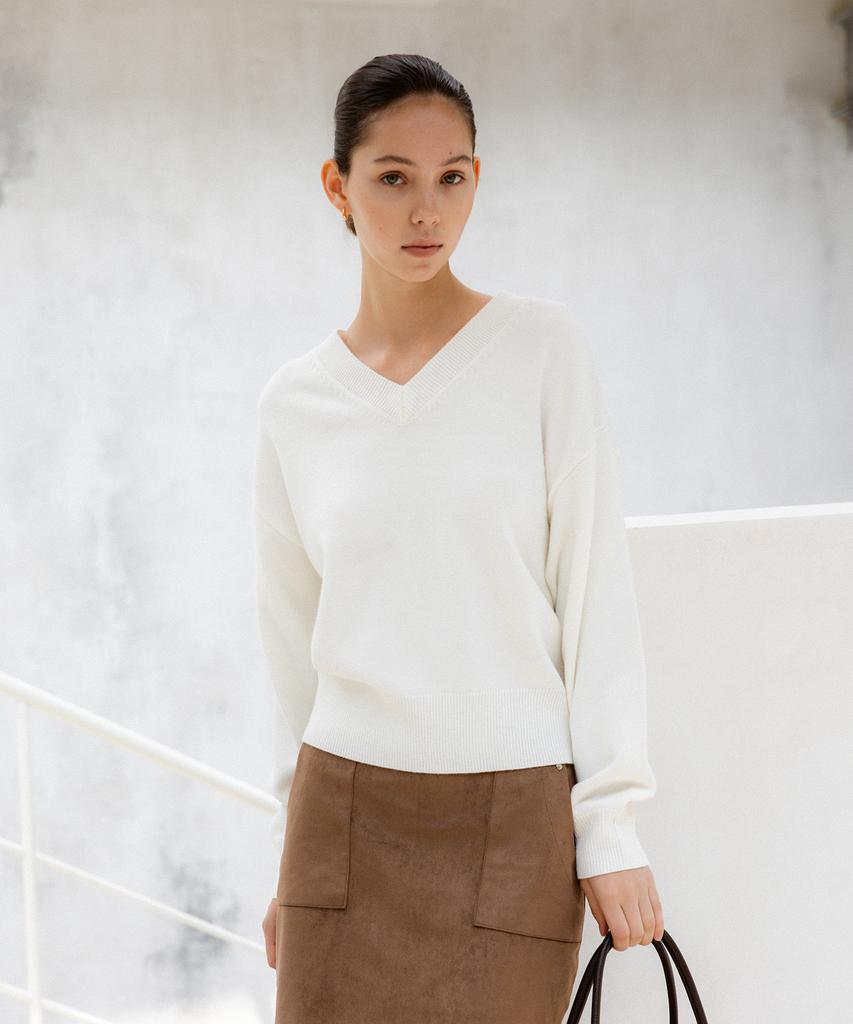 ANTOME Ciel V-Neck Knit (Ivory)