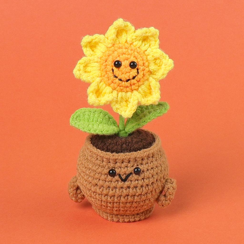 Emotional Support Crochet Sunflower Cute Knitted Flowers Potted Table Decor Graduation Gift Knitting Flower Pot Desk Accessories