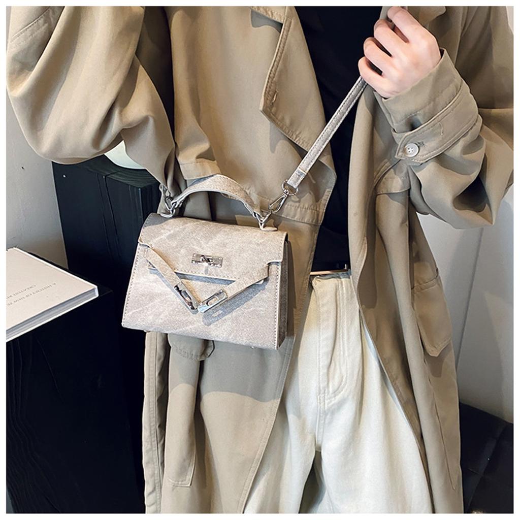 Retro Commuter Texture Lock Buckle Gentle Temperament Handbag Versatile Crossbody Lock Buckle Bag