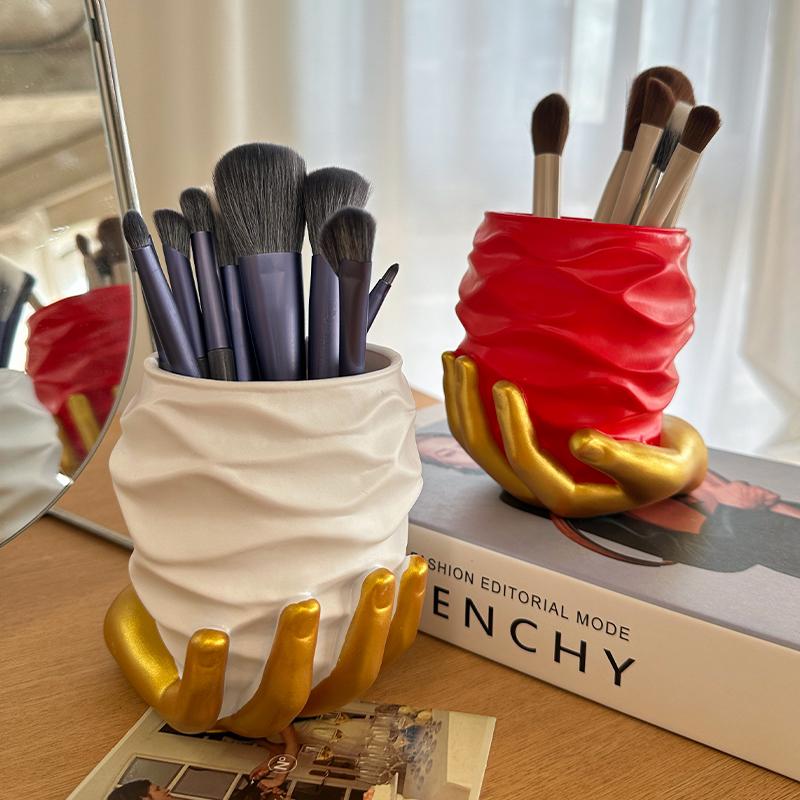 Creative Hand-Held Heart Makeup Brush Cylinder Home Storage Ornament Office Desktop Decoration Makeup Brush Organizer Gift