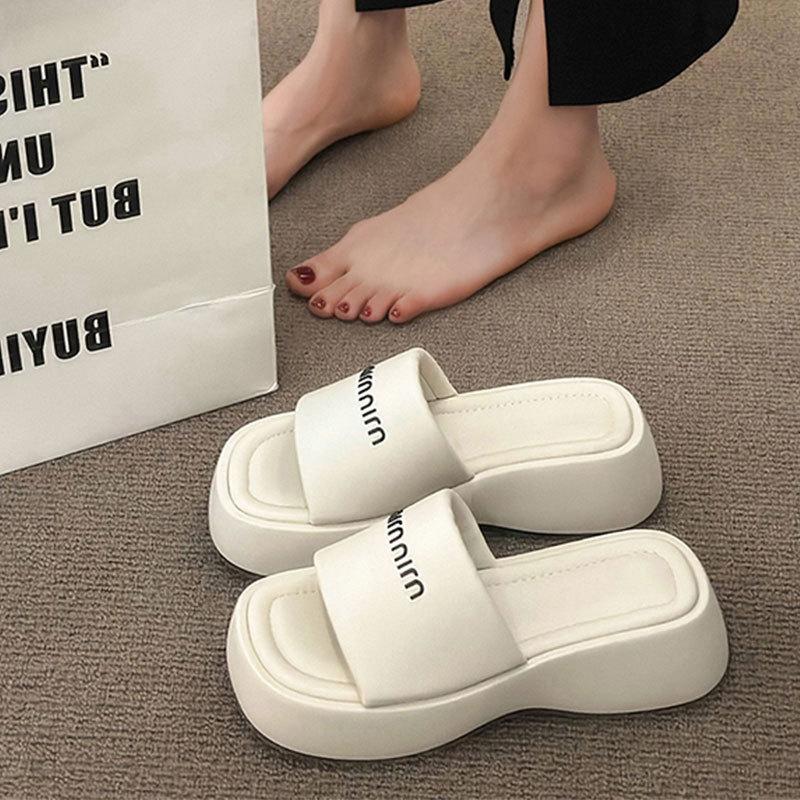 Internet Celebrity Muffin Platform Slippers Outer Wear Women's Shoes 2025 Summer New Heightening Black Sandals