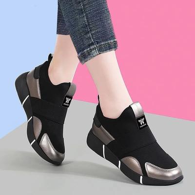 Black Women's Sports Shoes Breathable One-Step Casual Walking Shoes Soft Sole Lightweight Mom Shoes Flat Floor Shoes