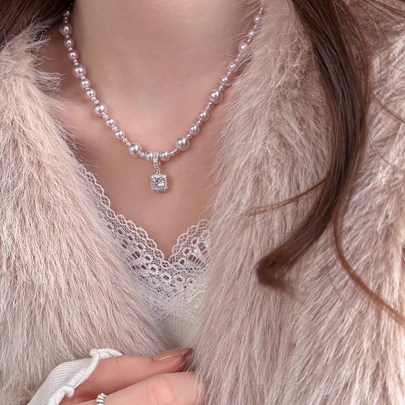 Autumn and Winter Women's Detachable Pendant Sweater Necklace