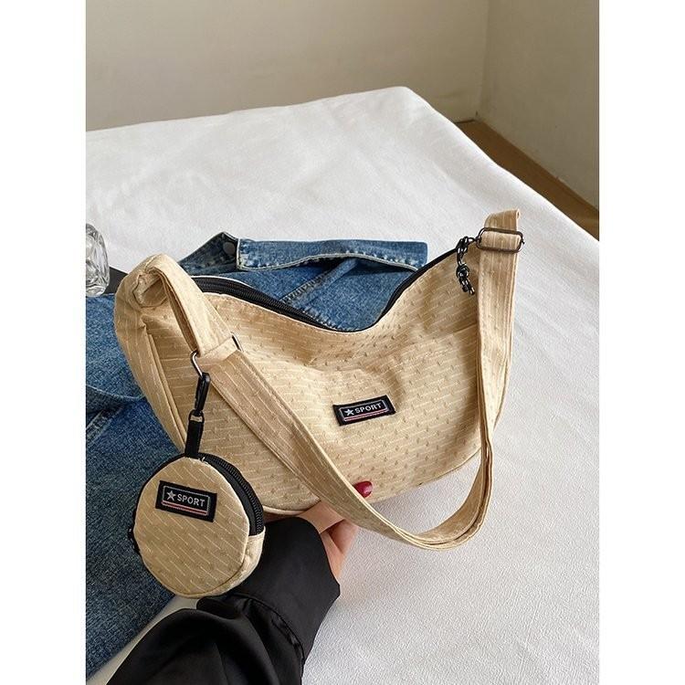 

Stylish And Versatile Handheld Women s Bag In Soft Polyester For Casual Summer Use темного кольору хакі