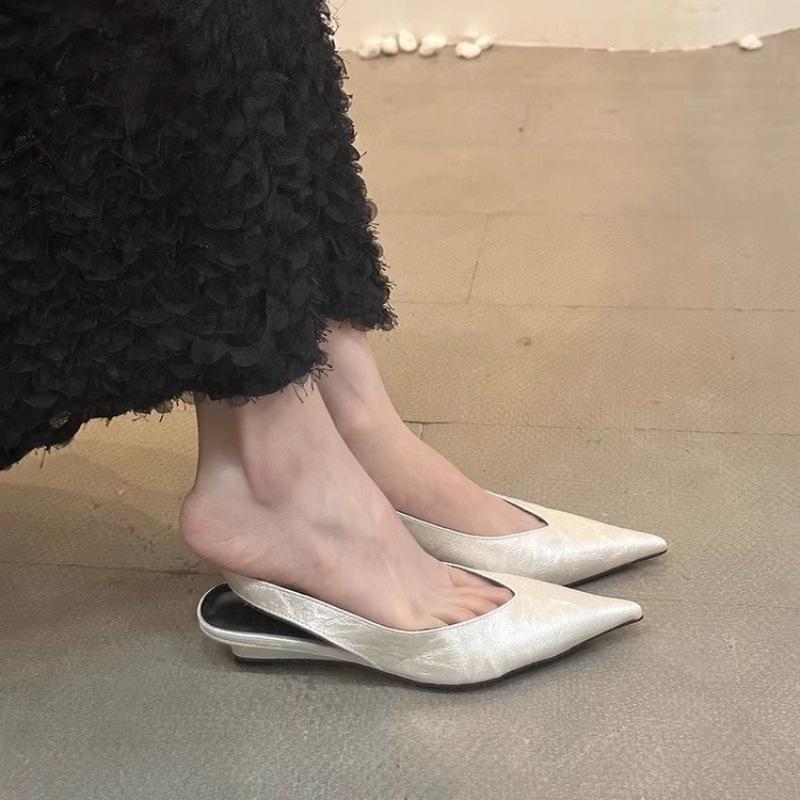 202 New Gentle Fairy Style Evening Shoes French Temperament Wedge Heel Pointed Back Empty Muller Shoes Bag Head Sandals Women