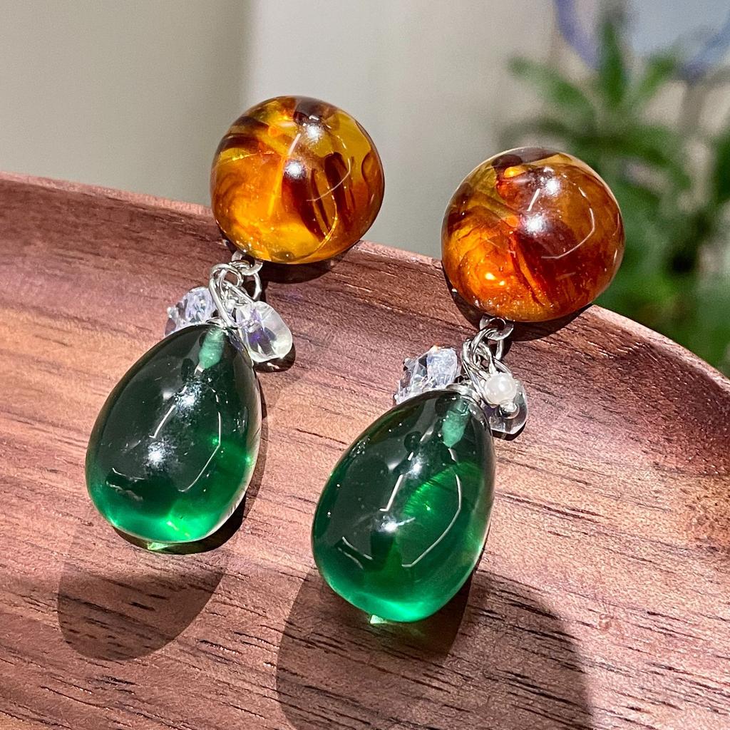 Natural tiger's eye stone series stud earrings for women Maillard exquisite retro earrings niche light luxury high-end temperament earrings