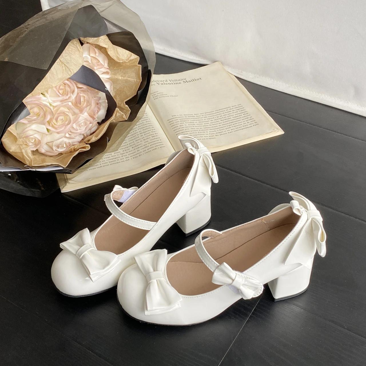 

Новые весенне-осенние туфли Мэри Джейн, модные туфли на среднем каблуке с неглубоким круглым носком, женские элегантные уличные туфли-лодочки на одинарном каблуке 39 белый