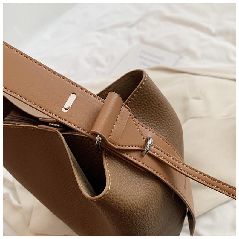 Tooxika French Retro Large Capacity Bucket Bag New Versatile Handbag Messenger Bag