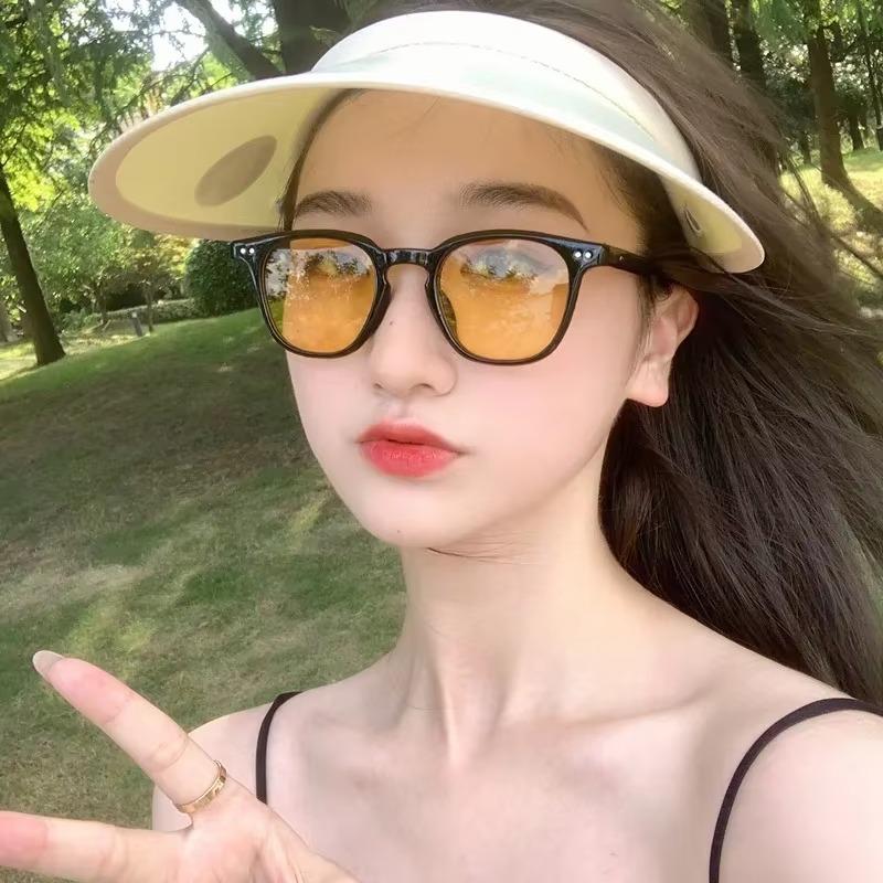 Women's Sunglasses Square Frame Glasses Women Fashion Lenses Oversized Shades Replicas of Luxury Sun Glasses UV400 Eyewear