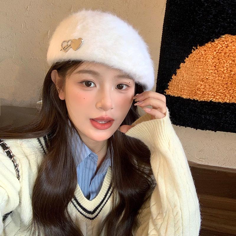

Sweet and cool white rabbit fur beret female face small wearing forward hat plush painter hat M（56-59cm） рожевий