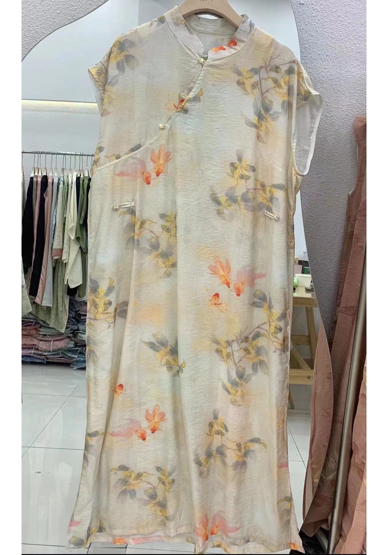 

Ice Silk Cotton Linen Sleeveless Qipao Dress - Chinese Style, Waist-Cinched for Women, Fresh Summer Look. One Size (Adjustable Waist)