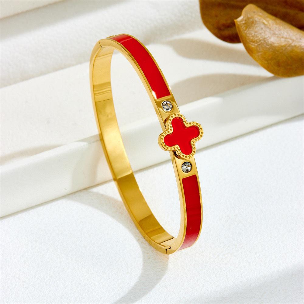 Bransoletka Czterolistna Koniczyna ze Stali Tytanowej i Cyrkonii z Wysokiej Jakości Emalią Epoksydową