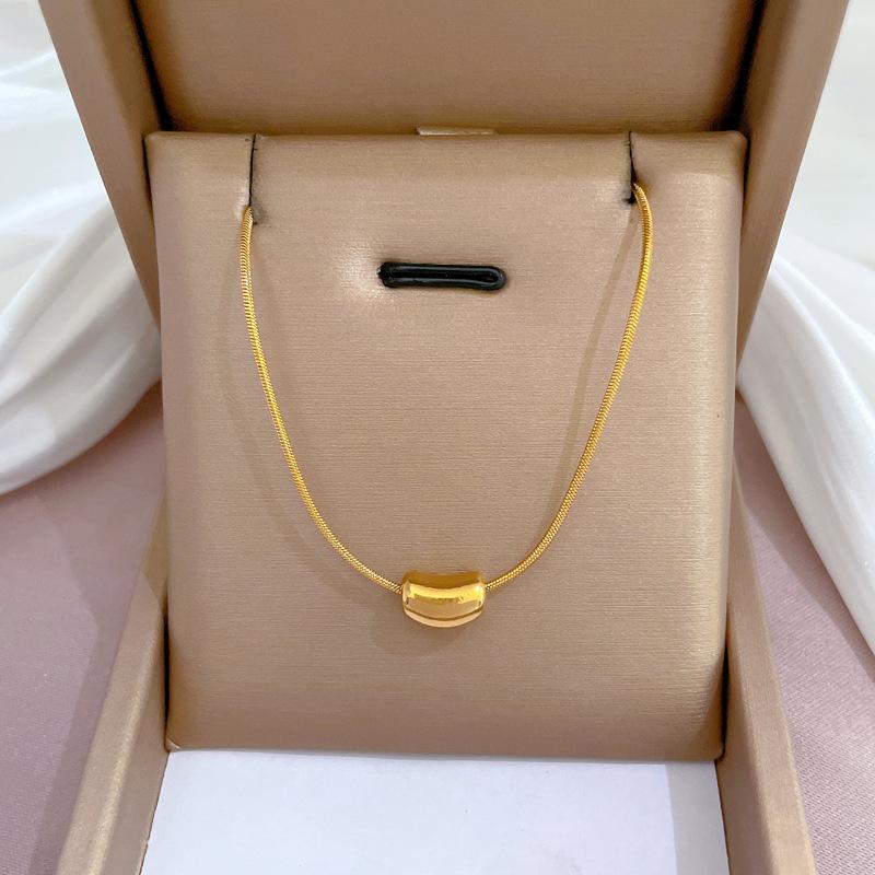 Fashion Retro Women's Necklace Temperament Micro Diamond Necklace Exquisite Collar Chain Accessories