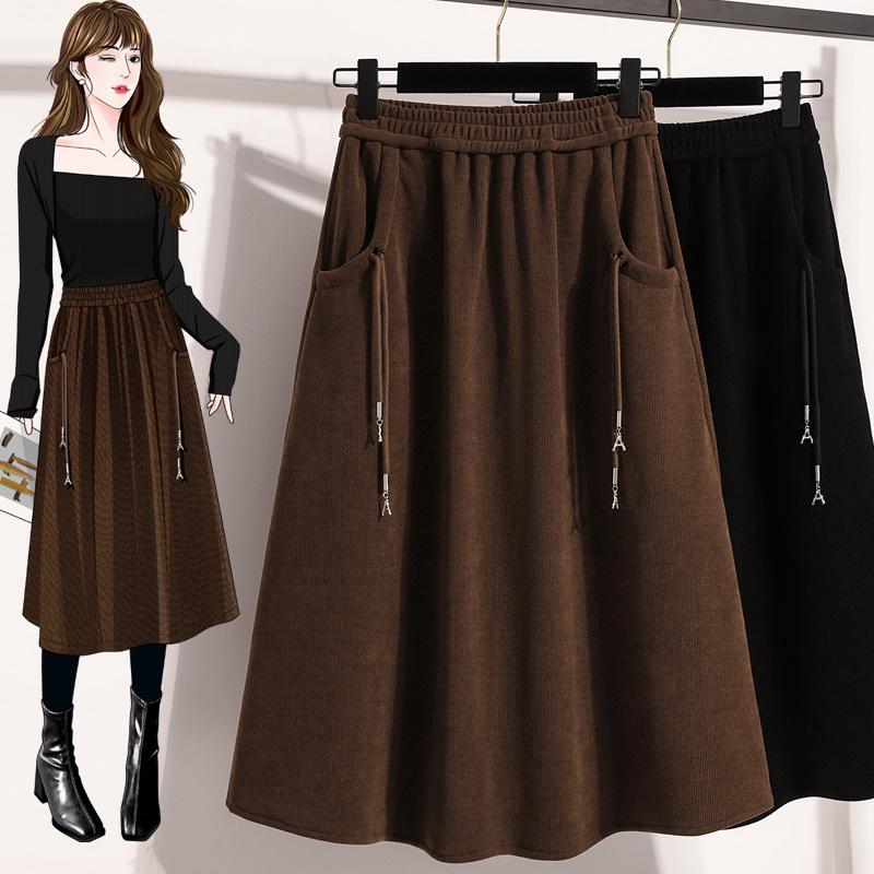 

Autumn Style High-Waisted Knit Midi Skirt: Plus Size, Slimming, Large Hem, Age-Reducing & Fashionable 3XL чорний