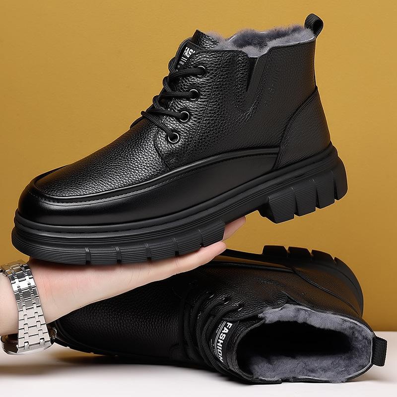 Bottes de neige chaudes d'hiver pour hommes Nouveau designer Mode Décontracté Plateforme en cuir Chaussures montantes pour hommes Chaussures en coton noir Homme