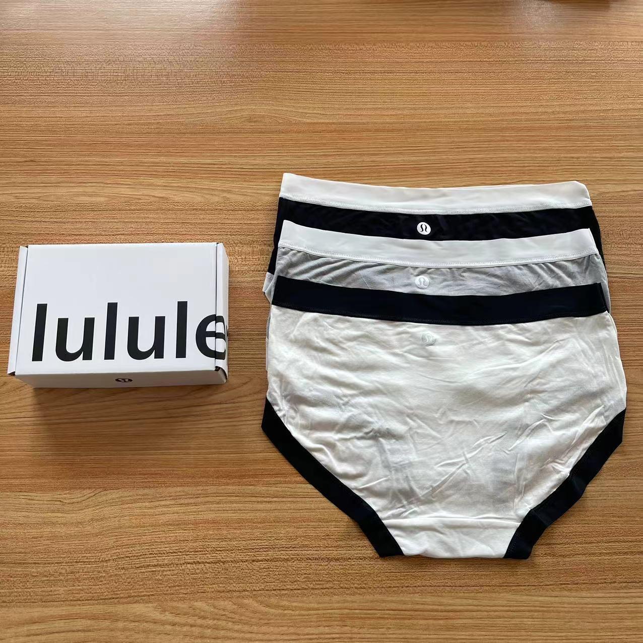 Lulu Women s Seamless Ice Silk Mid-Waist Breathable Sports Briefs M (90-110 lbs)