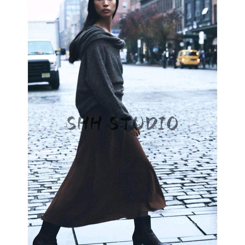 Spring New Women's Clothing Loose and Idle Asymmetrical Twist Straight Collar Long Sleeves Shoulder-Baring Sweater 3653118