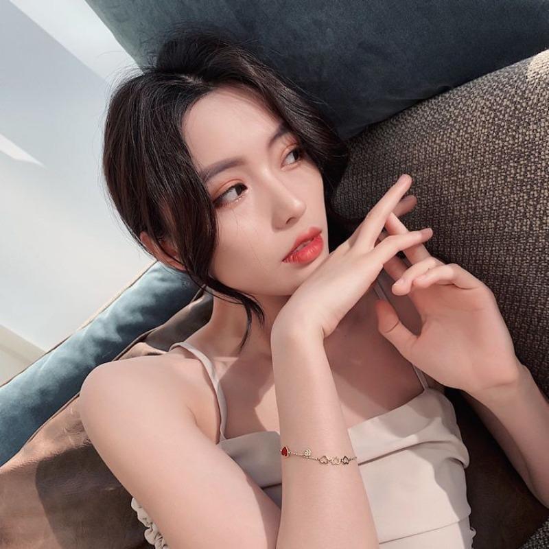 Fashionable Heart Charm Bracelets Beautiful Gold Color Metal Chain Bracelet Adjustable Length Buckle Bracelet