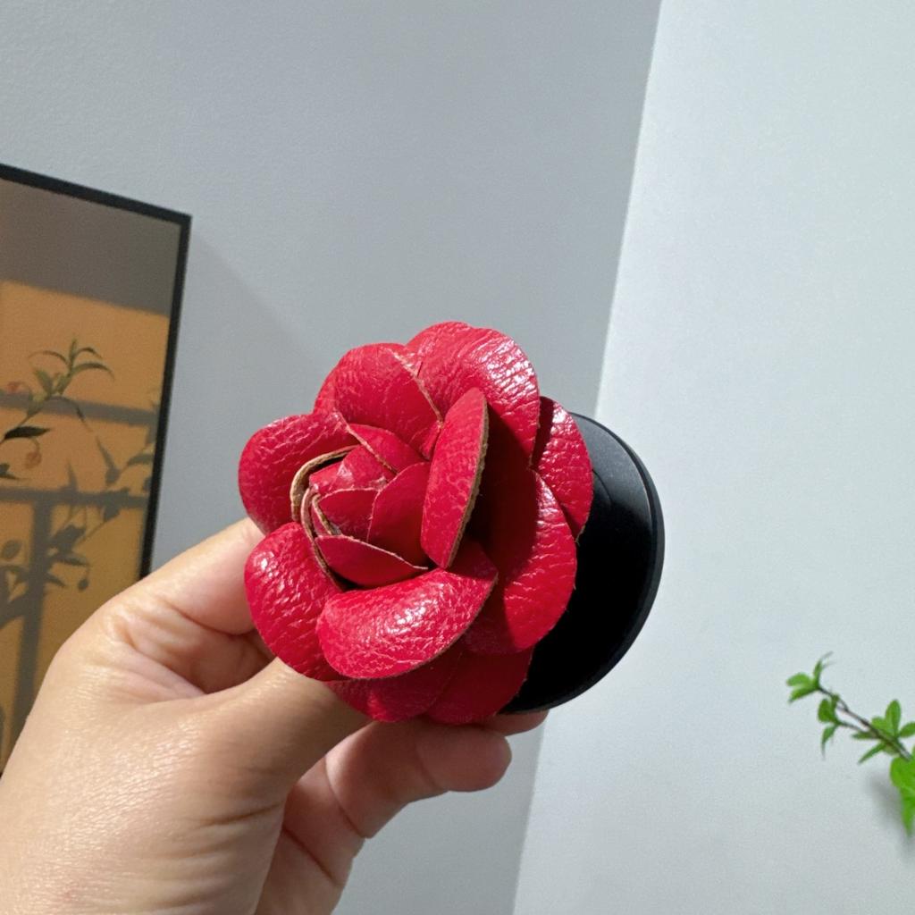 Cute 3D flower Magnetic suction bracket Foldable Griptok Phone Holder for IPhone Samsung Support Socket Pocket Grip Stand Bracke