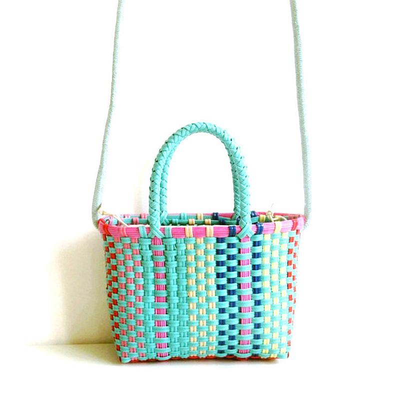 2022 Bunte gewebte Umhängetaschen für Damen Sommer Strandtasche Marken Crossbody-Tasche Niedliche Geldbörsen und Handtasche Luxus Designer-Tasche