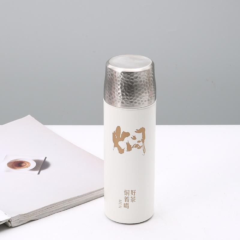 Goldene und silberne Hammerabdeckung 316 Edelstahl gedünsteter Tee Thermosbecher Intelligente Temperaturanzeige gedünsteter Teebecher Thermosbecher mit großem Fassungsvermögen