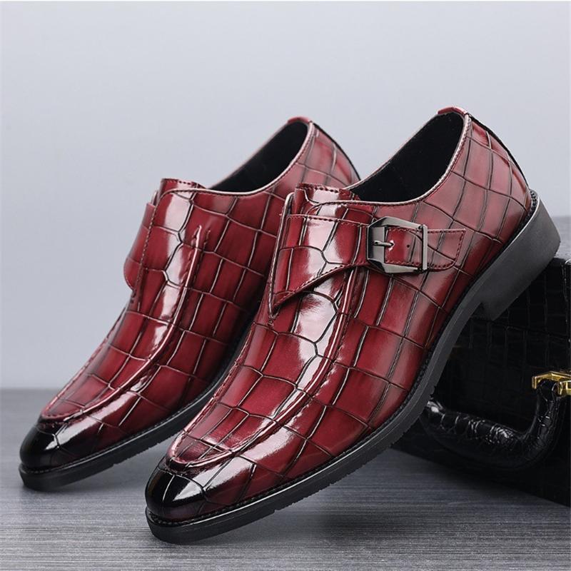 Fashion New Monk Strap Loafers For Men Red Green Pointed Crocodile Pattern Shoes Designer Formal Wedding Dress Homecoming Footwear