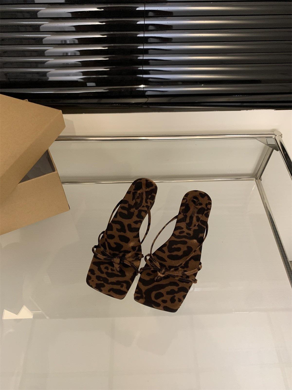 

Platform slippers women s summer wear new women s wedge heel sandals French temperament fairy style square head Roman sandals 40