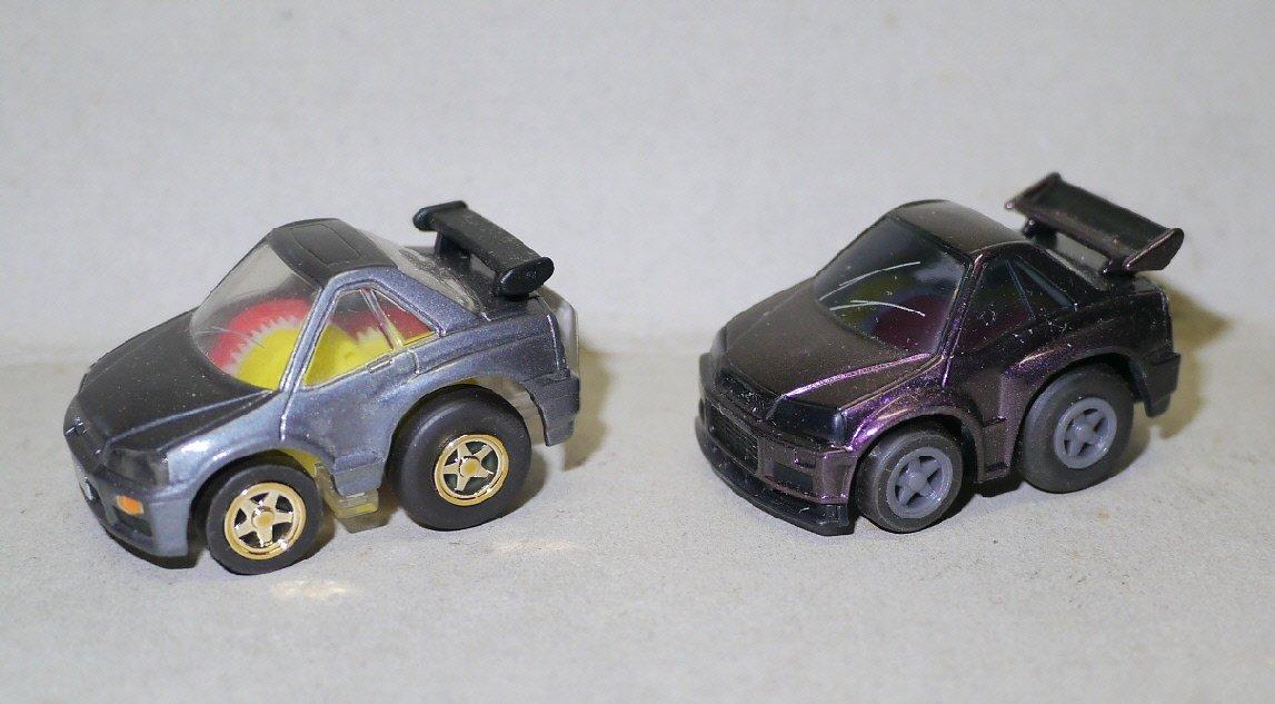 

Choro Q 20-летний юбилей переиздание Skyline 25GT (1998) и GT-R (1999)