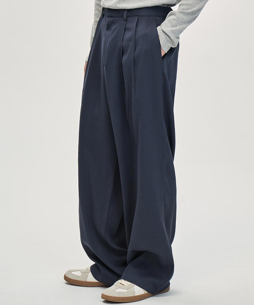 PRAIRIE Loose Fit Double-Pleat Wide Slacks (Navy)