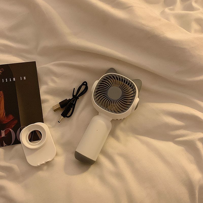 

Маленький портативный USB-вентилятор, мини-зарядка, бесшумный, мощный ветер, долгий срок службы батареи, портативный мультфильм 1PC