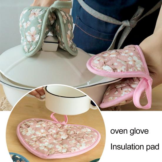 1Pc Insulated Glove Hanging Ring High Temperature Resistance Heart-shaped Hand Clip Insulation Pad for Bakery Shop