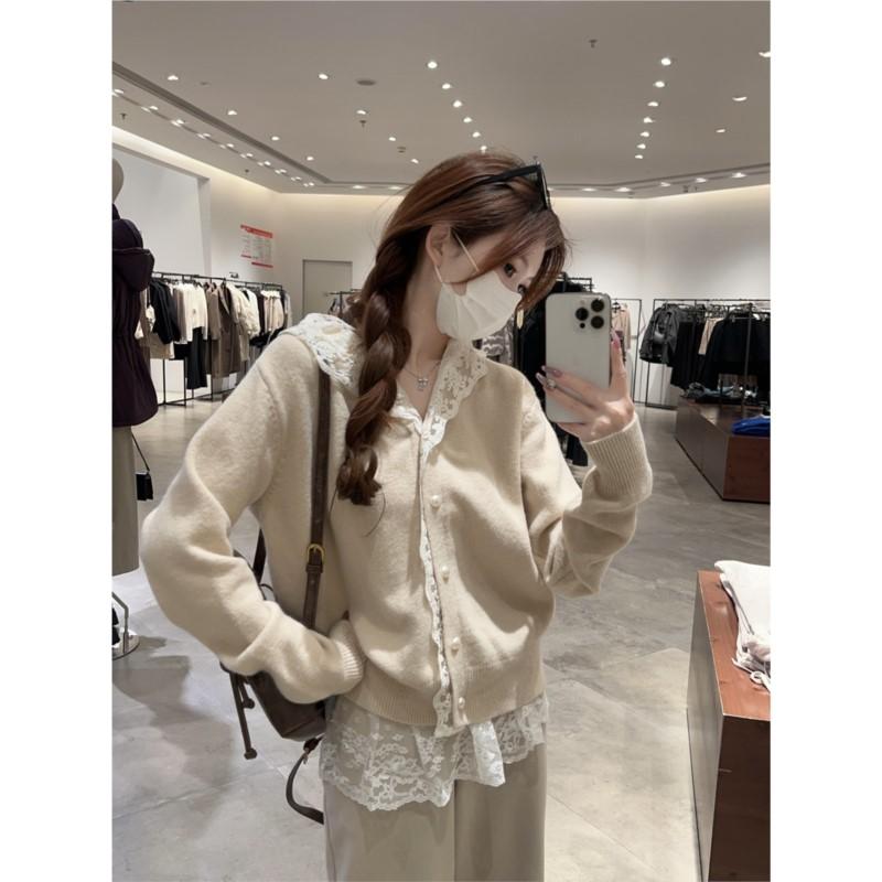 Johnature Korean Style Lace-trimmed Hooded Pearl Button Women Cardigan Sweater Winter Casual Knitted Sweaters